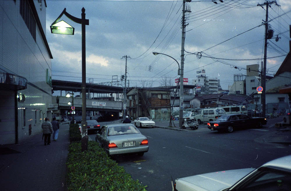 六甲道駅西側